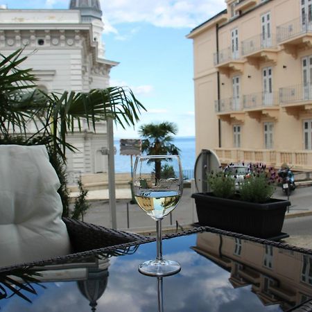 Superior Seaview Apartment Opatija Exterior photo